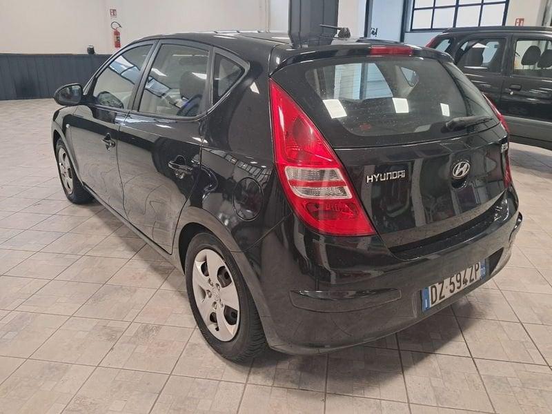 Hyundai i30 i30 1.4 16V 109CV 5p. BlueDr. GPL Active