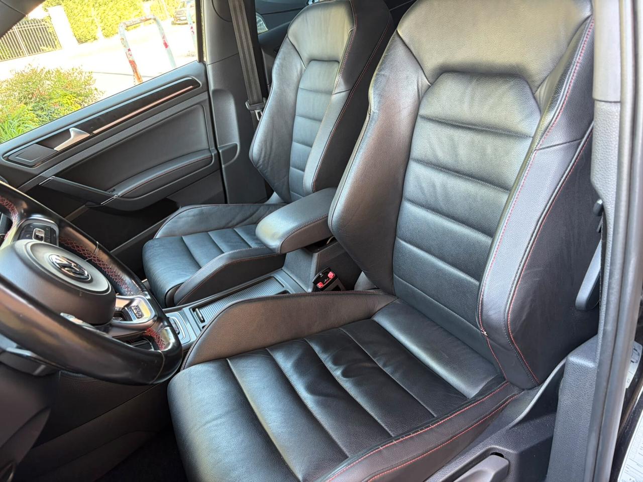 Volkswagen Golf GTI Performance 2.0 TSI DSG 5p. BlueMotion Technology