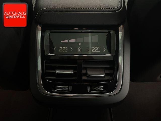 VOLVO XC60 R-DESIGN-PANO-360-MEMORIE-21"-KEYLESS-HUD