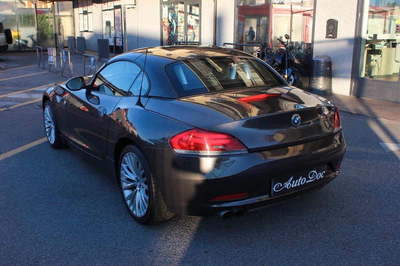 Bmw Z4 sDrive23i 205CV FARI XENON NAVY PROFESSIONAL SEDILI RISCALDABILI