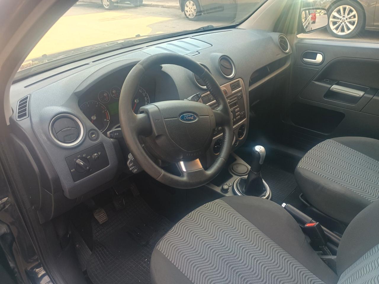 Ford Fusion 1.4 TDCi 5p. Titanium