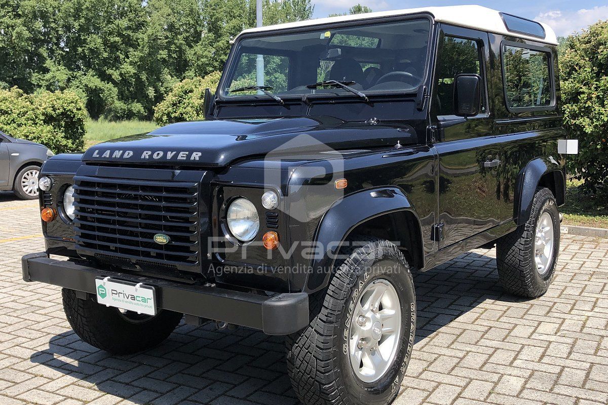 LAND ROVER Defender 90 2.4 TD4 Station Wagon SE