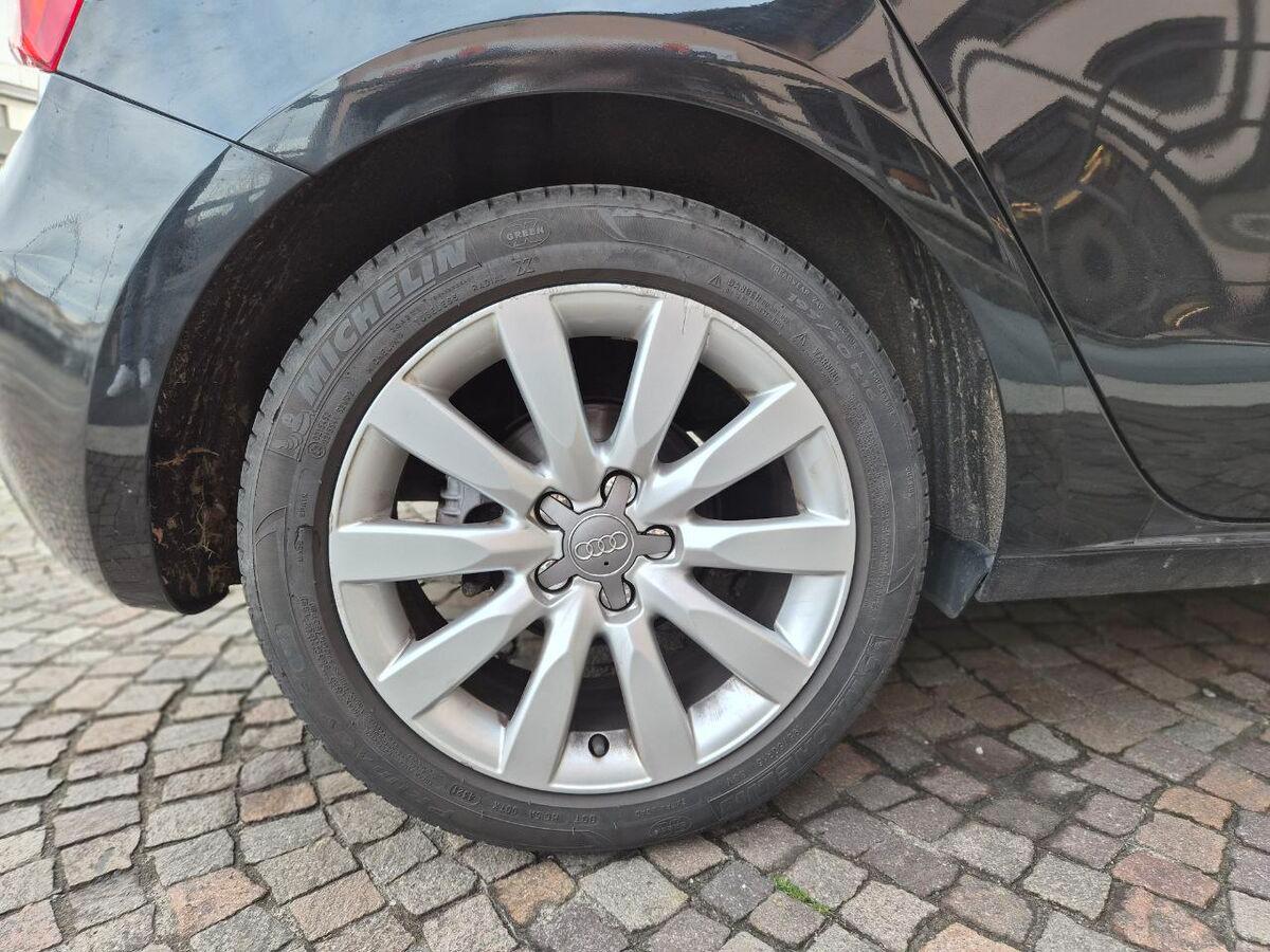 Audi A1 1.6 tdi Ambition 105cv