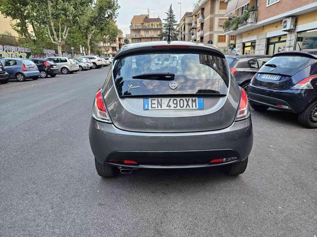 LANCIA Ypsilon 1.2 69 CV 5 porte S&S Silver