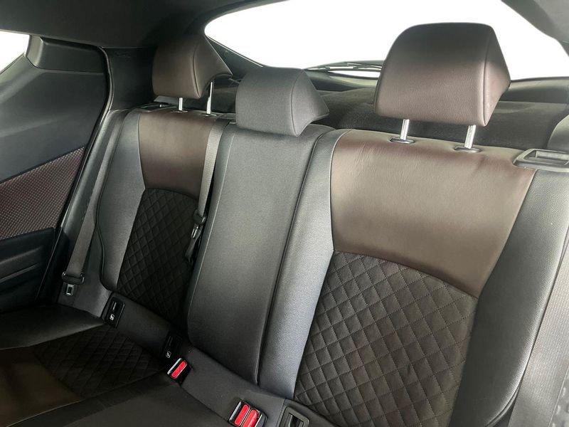 Toyota C-HR C-HR 1.8h Lounge 2wd e-cvt