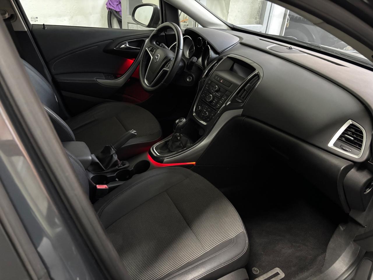 Opel Astra 1.7 CDTI 110CV Sports Tourer Cosmo