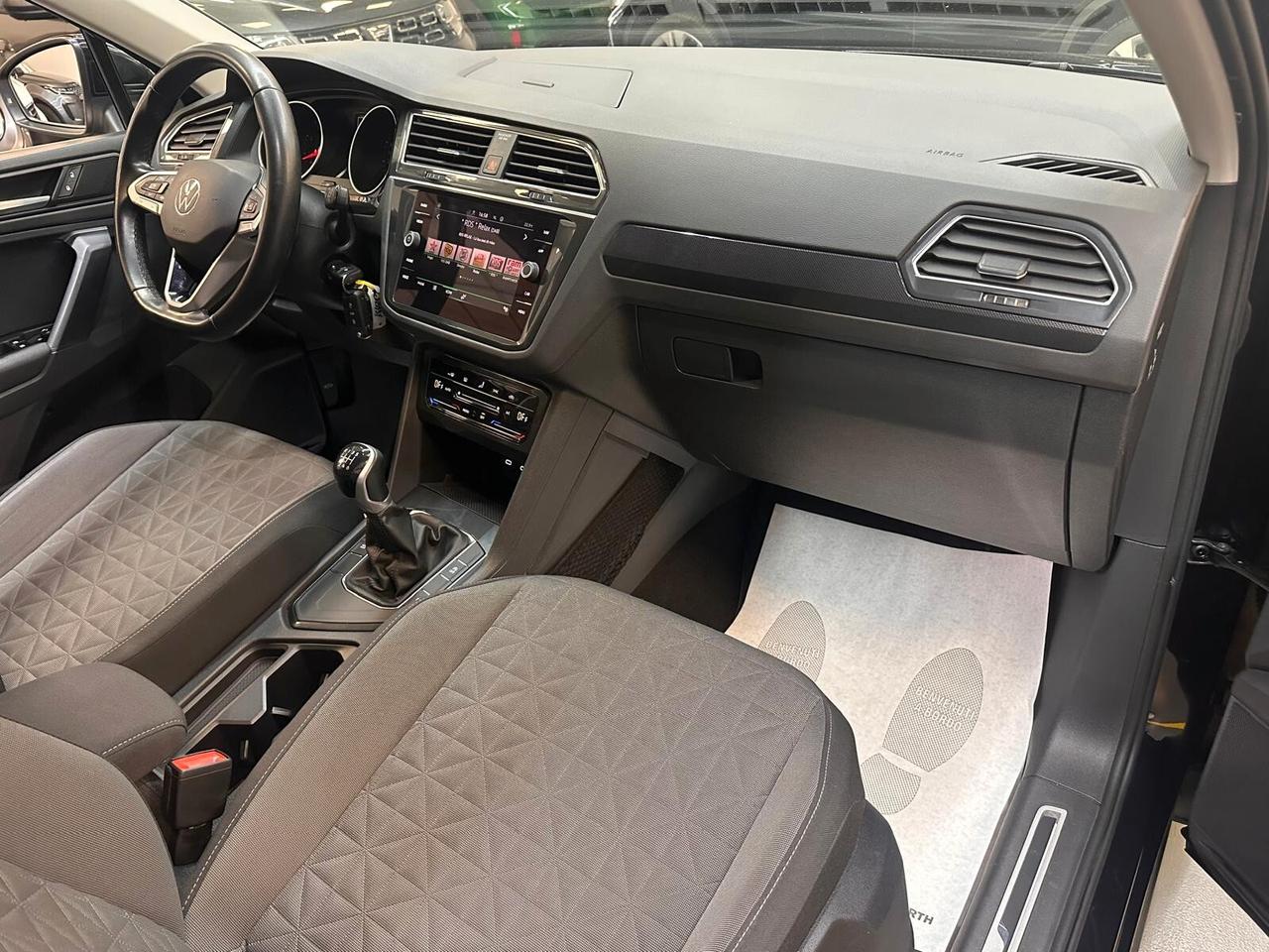 Volkswagen Tiguan 1.5 tsi Life 130cv * IVA ESPOSTA *