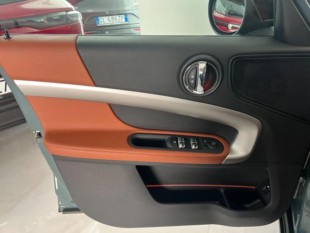 MINI Countryman 1.5 Cooper SE 'ALL4' Countryman ALL4 Iva Esposta