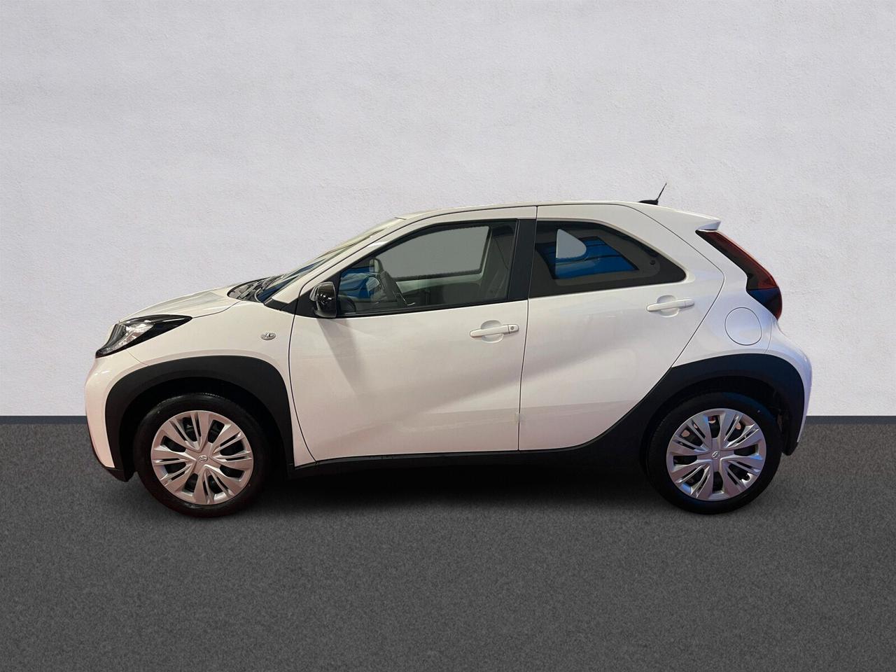 Toyota Aygo X 1.0 VVT-i 72 CV 5 porte Active | da €202 al mese