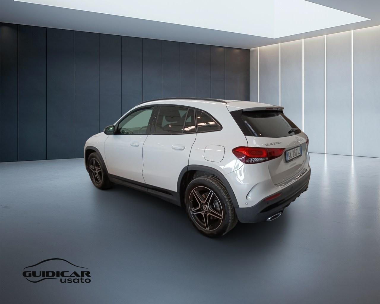 Mercedes-Benz GLA-H247 2020 - GLA 250 e phev (eq-power) Premium auto