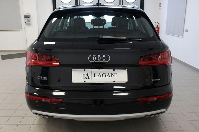 Audi Q5 40 TDI quattro S tronic Business Sport