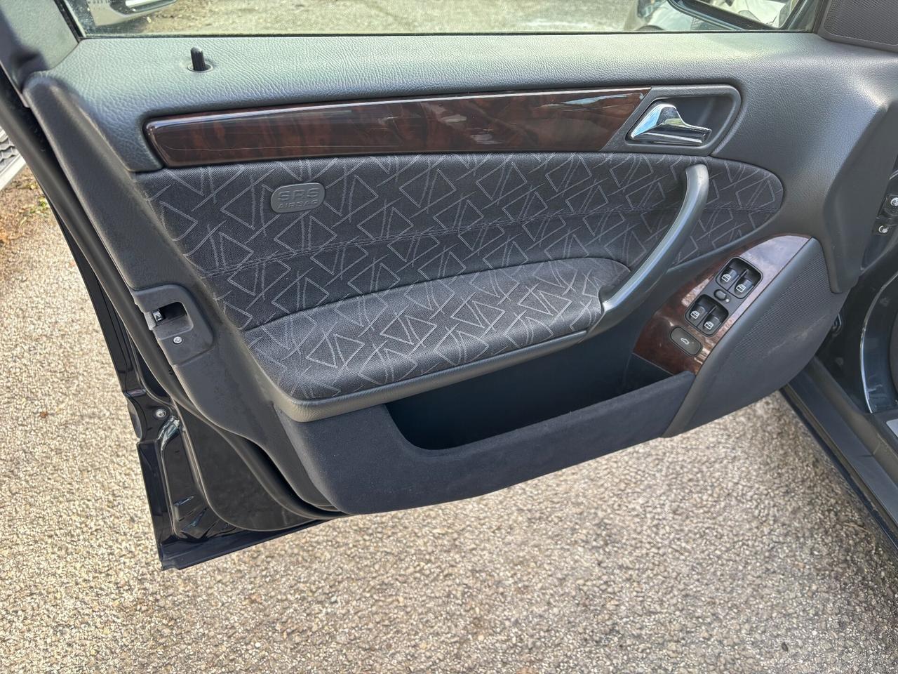 Mercedes-benz C 200 CDI cat Elegance