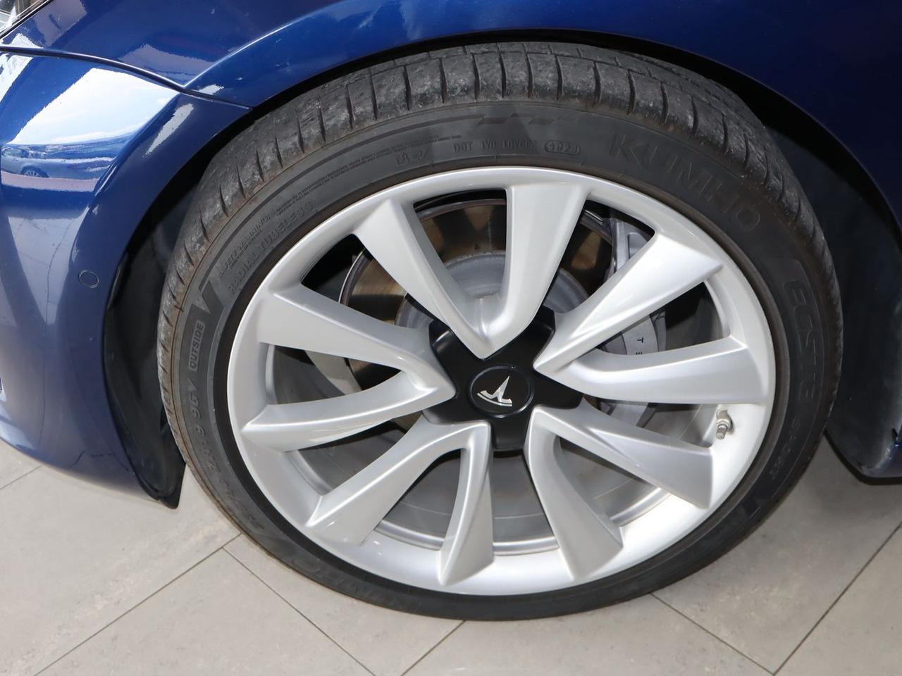 Tesla Model 3 -- Long Range Dual Motor 75 k #11715