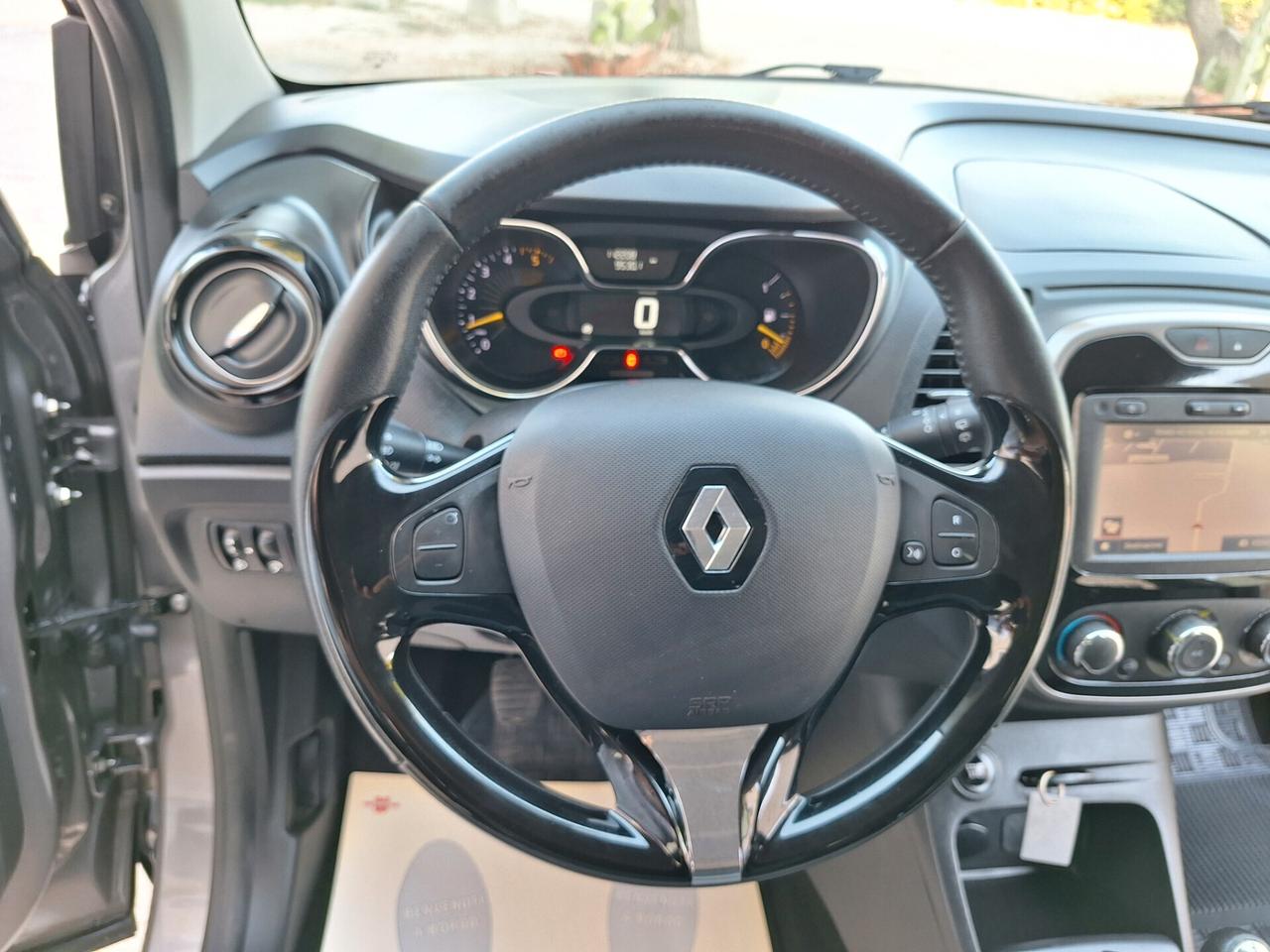 Renault Captur dCi 90 CV NAVI 112000 km 2016