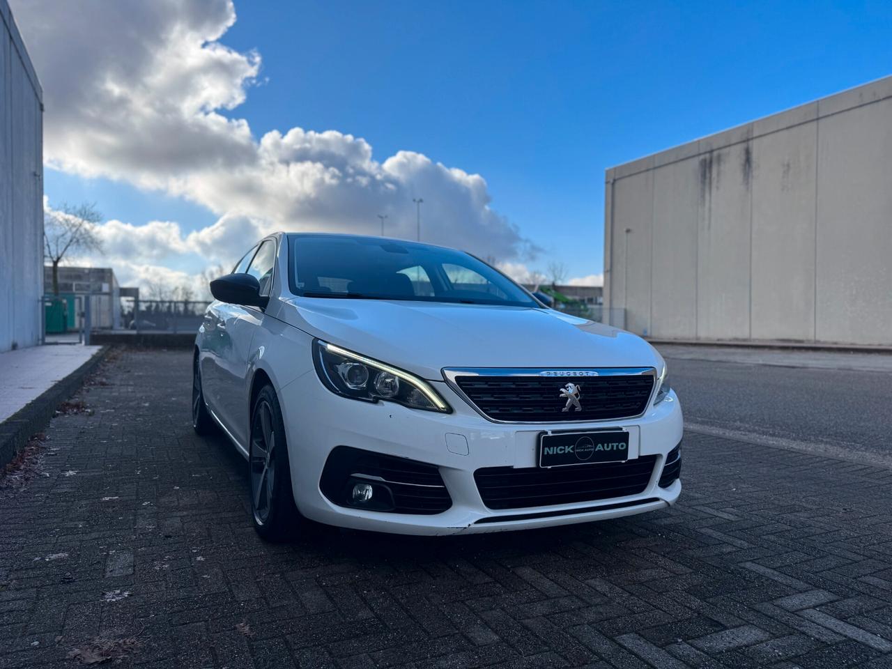 Peugeot 308 BlueHDi 130 S&S Allure Leggi tutto l'annuncio