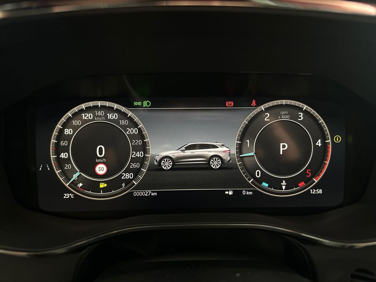 Jaguar F-Pace SE R-Dynamic AWD Navi Tetto C21 BlackPack RDynamic