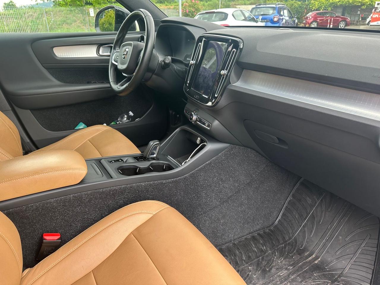Volvo XC40 Momentum D3