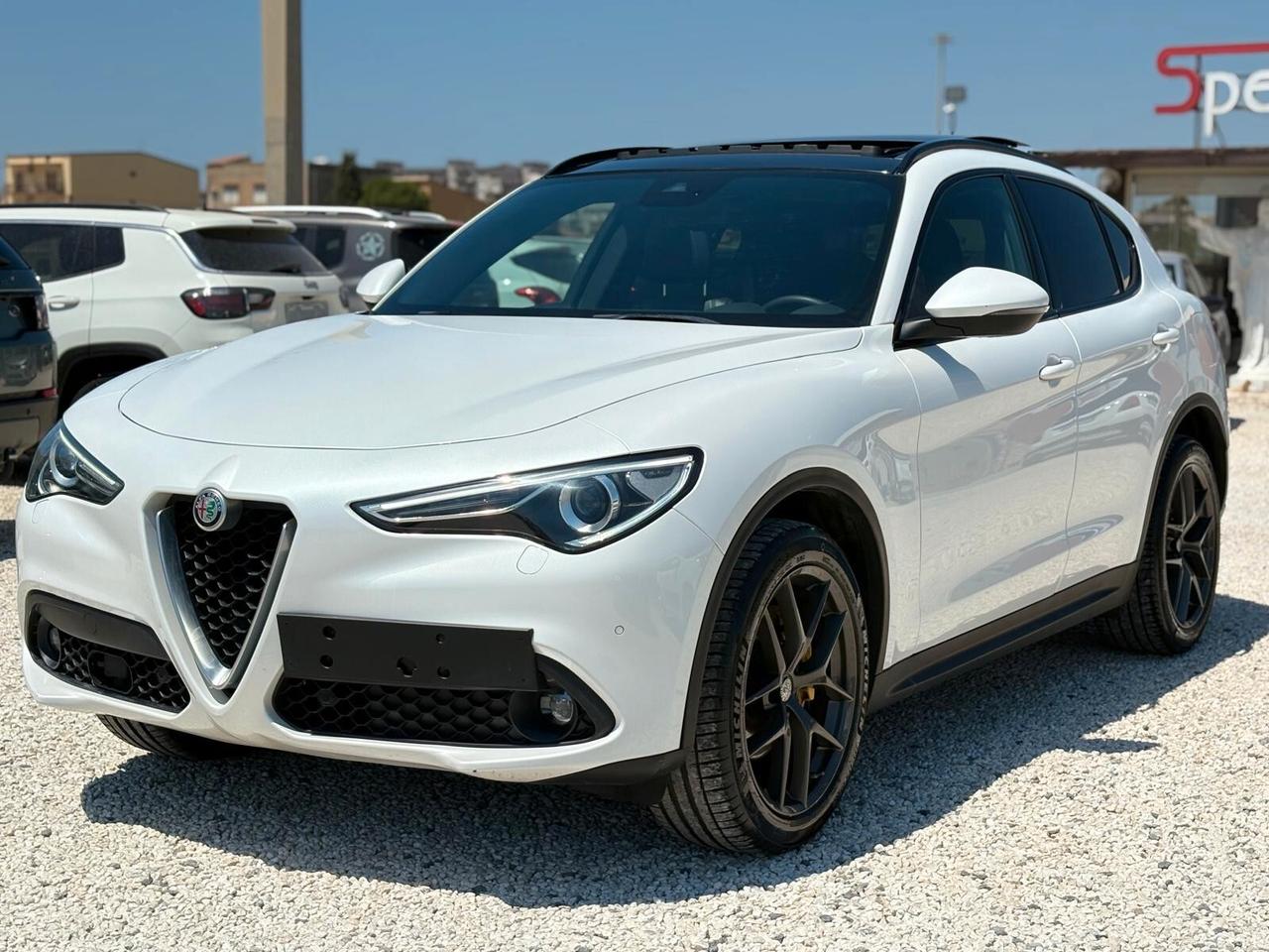 Alfa Romeo Stelvio 2.2 Turbodiesel 180 CV AT8 Q4 Executive TETTO APRIBILE