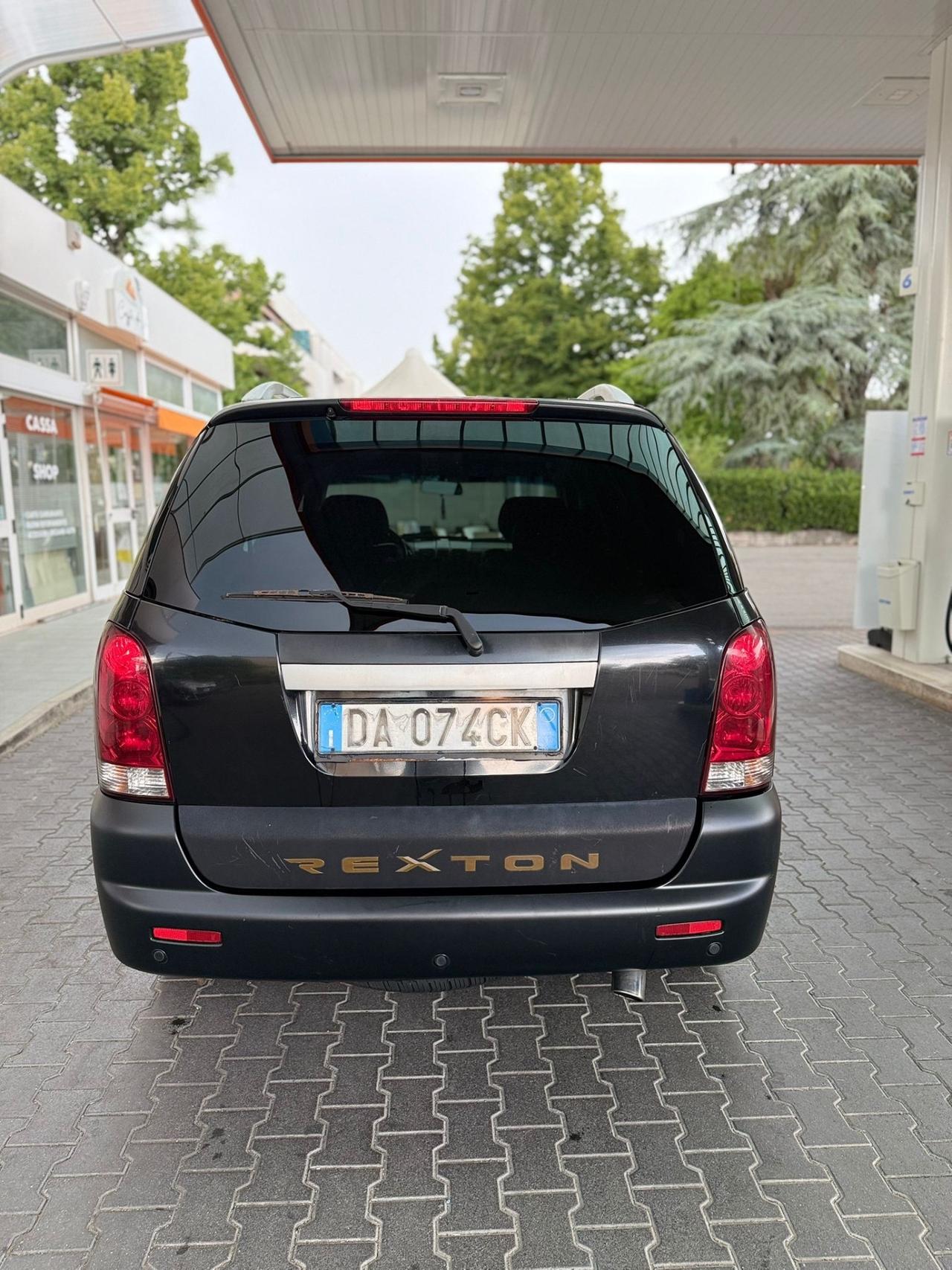 Ssangyong REXTON II 2.7 XDi TOD Luxury