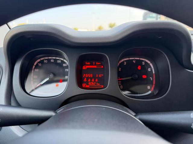 FIAT Panda 1.0 HYBRID CITY LIFE+CLIMATRONIC+SCHERMO+5POSTI