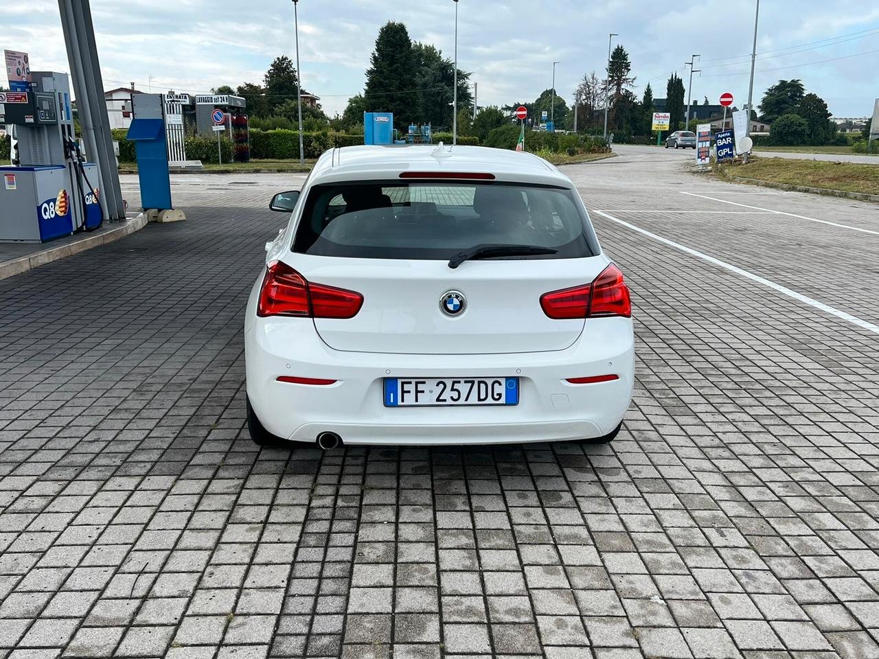 Bmw 116 116d 5p. Urban