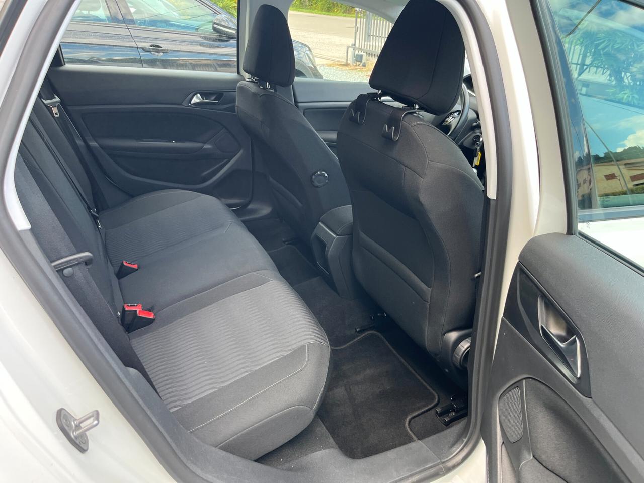 Peugeot 308 BlueHDi 120 S&S SW Bus km 89916