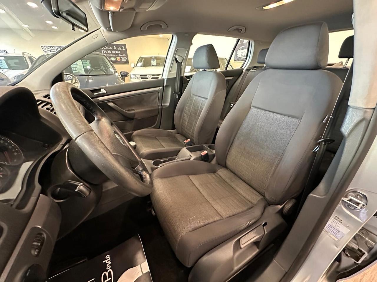 Volkswagen Golf 5 1.6 Comfortline