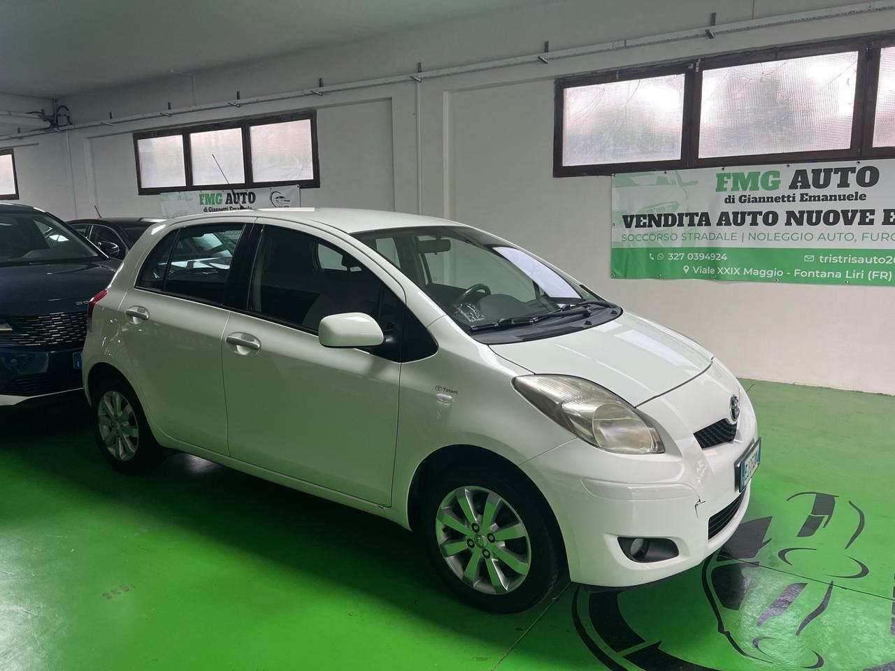 Toyota Yaris 1.0 5 porte