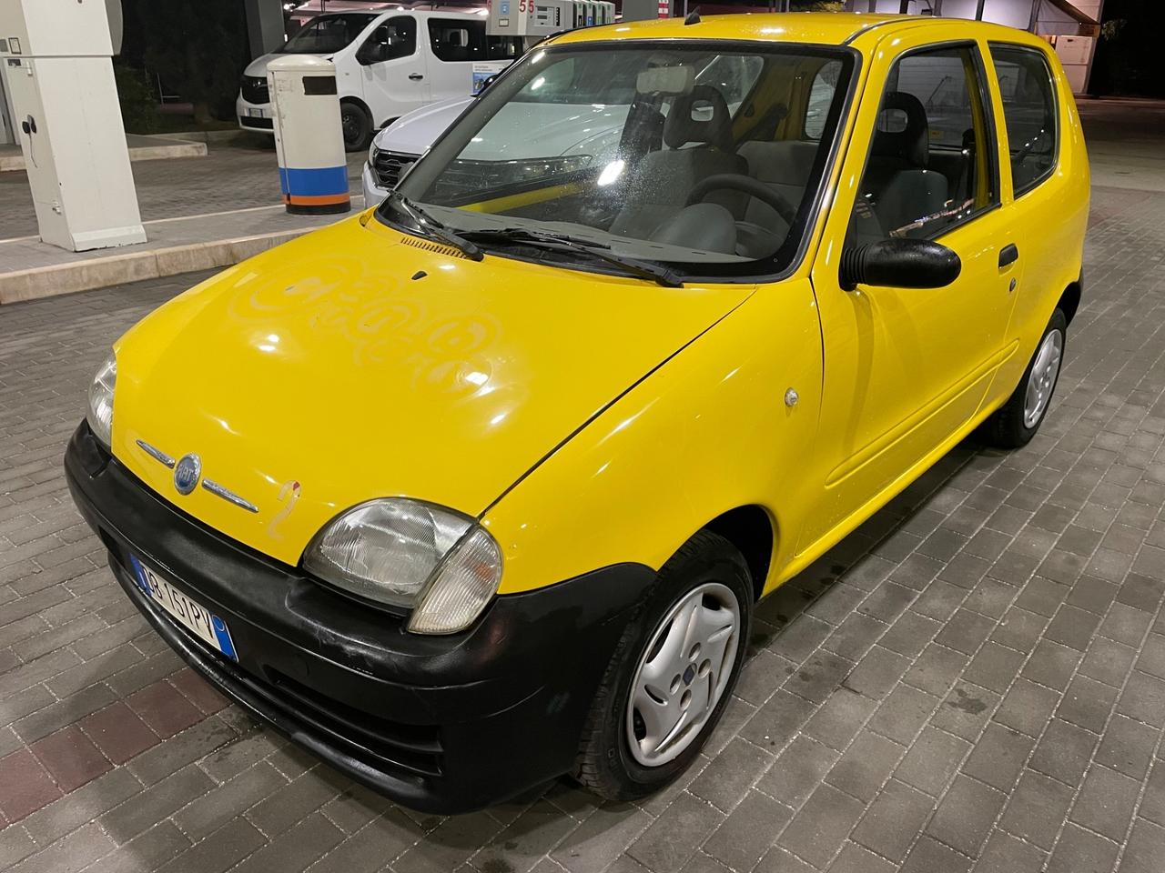 FIAT 600 1.0 BENZINA 78000 KM NEOPATENTATI 2006.