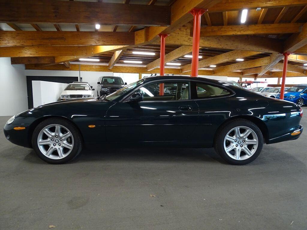 Jaguar XK8 4.0 V8 Coupé 284 CV 1a mano