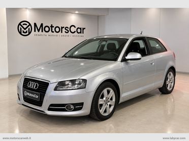 AUDI A3 1.6 TDI 90 CV CR Attraction