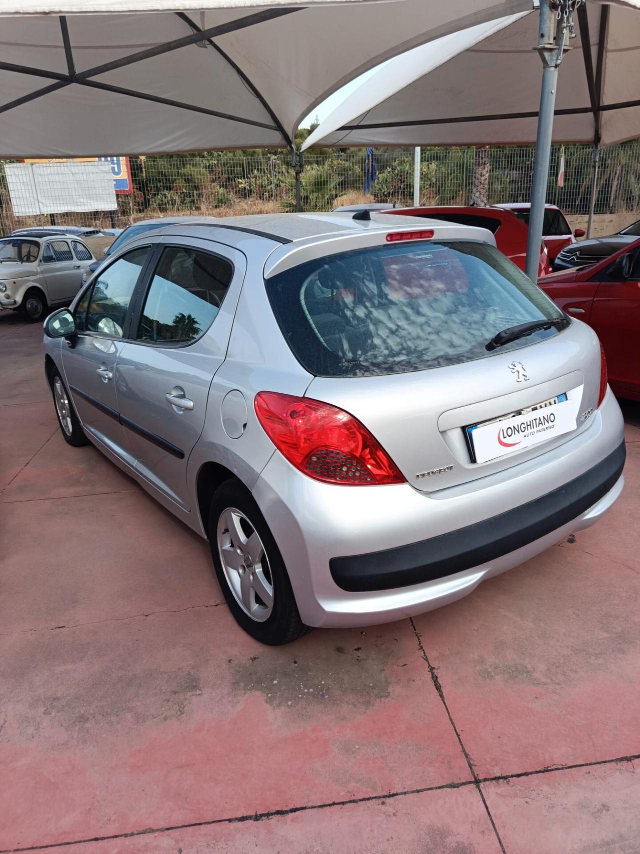 Peugeot 207 1.4 HDi 70CV 5p. X Line