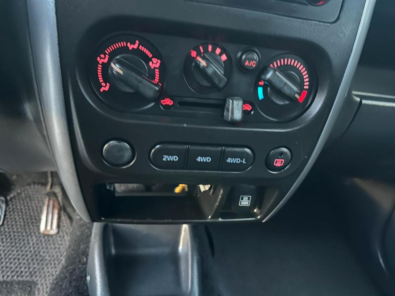 Suzuki Jimny 1.3 4WD EVOLUTION PLUS