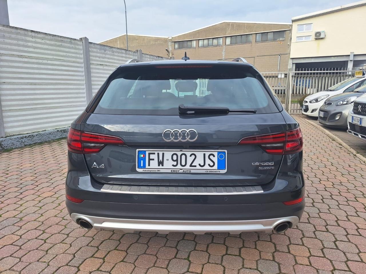 Audi A4 45 TFSI quattro S tronic Business Sport