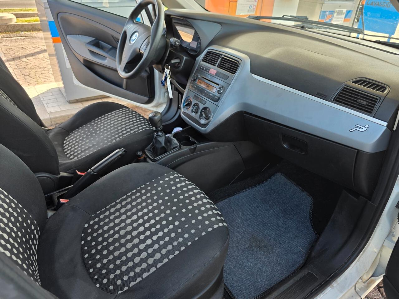 Fiat Grande Punto 1.2 5 porte con 182.000km Neopatentati ok