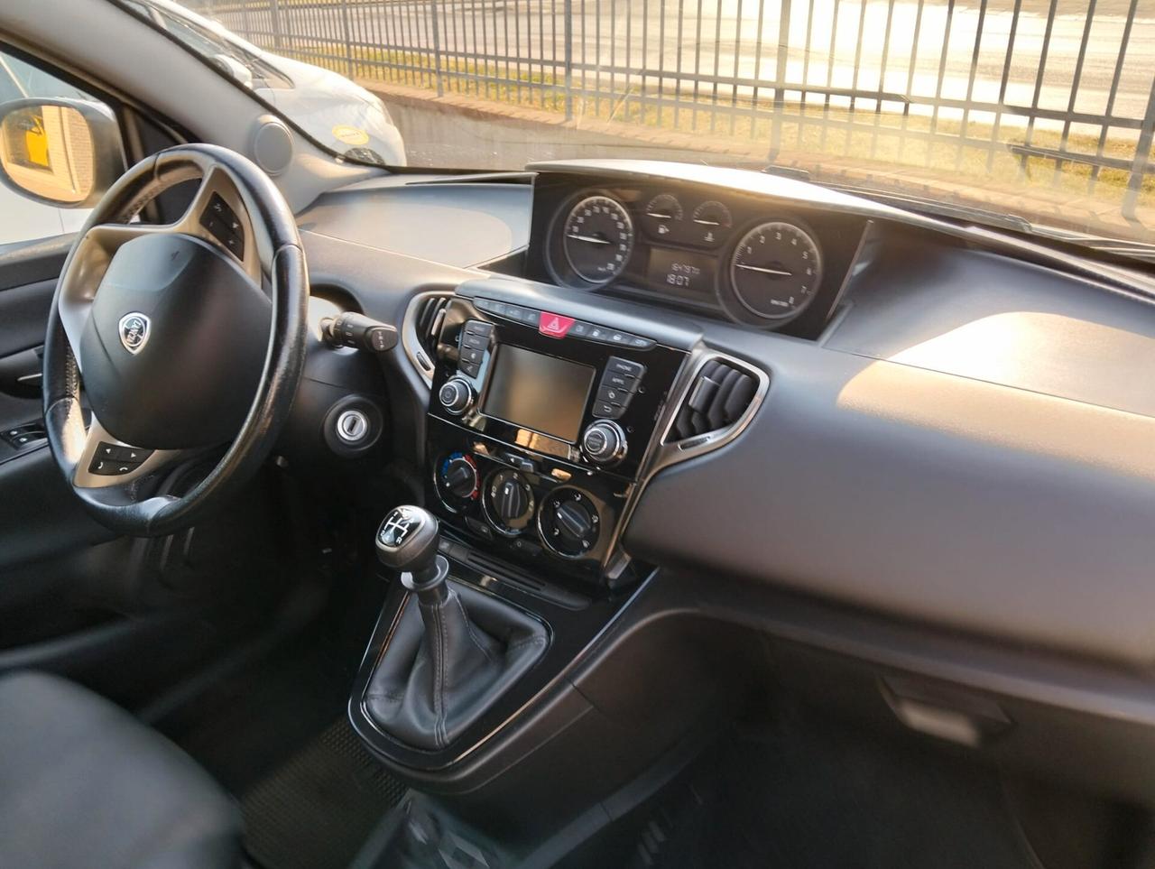 Lancia Ypsilon 1.2 69 CV 5 porte GPL Ecochic Gold