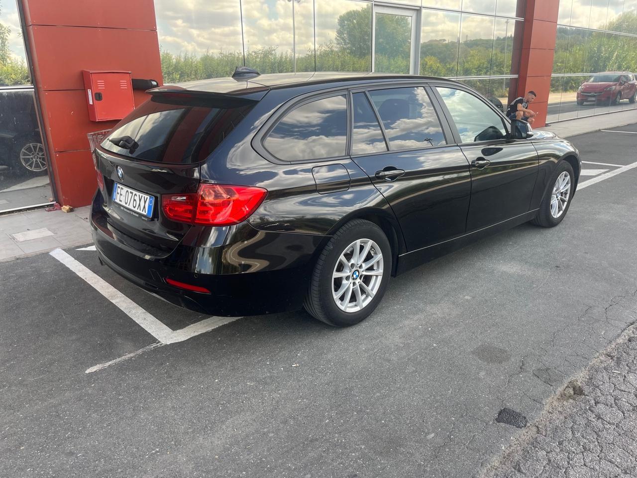 Bmw 320d Touring Business aut. 2014 2.0 DIESEL 184 cv