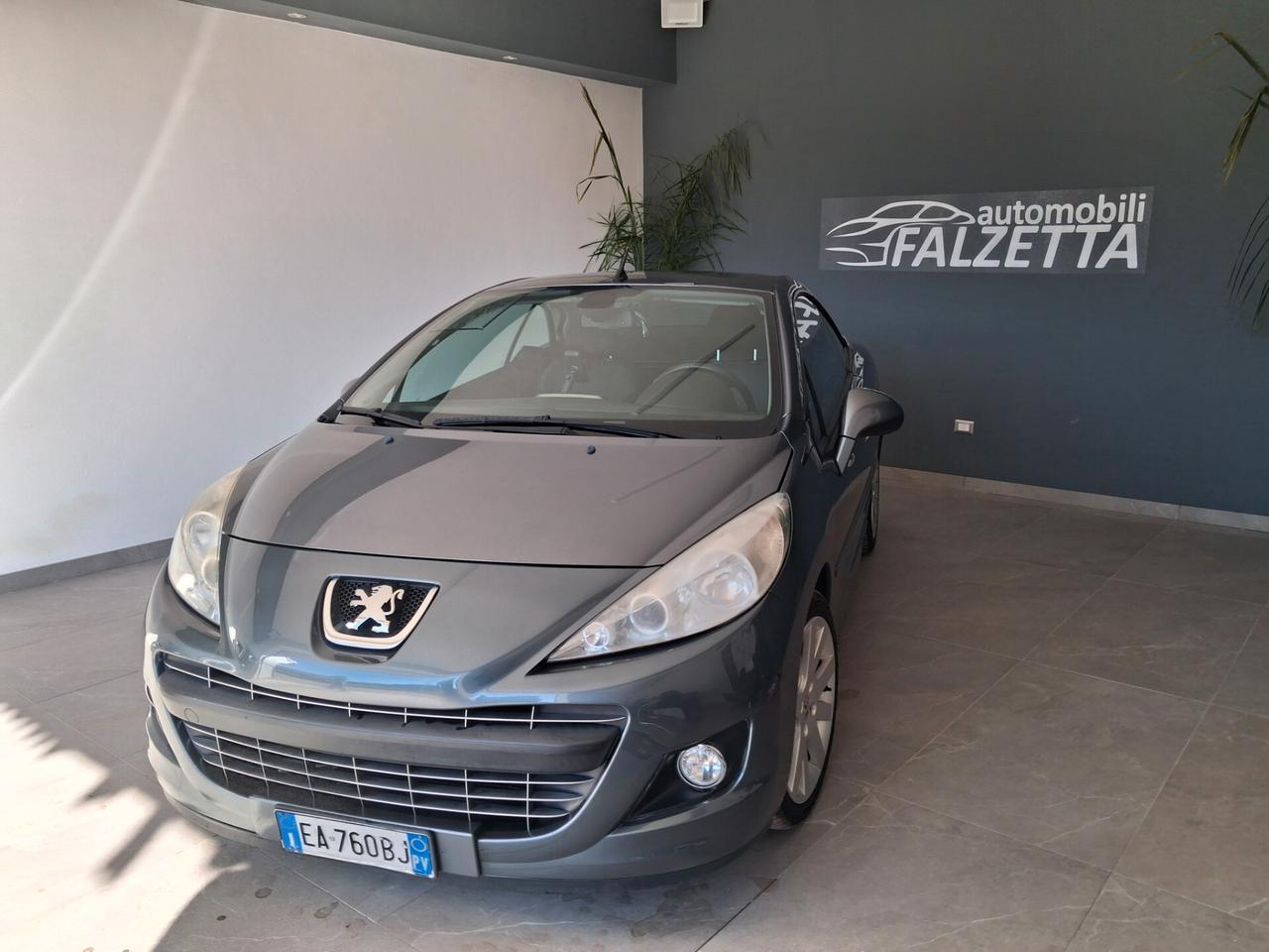 Peugeot 207 1.6 8V HDi 112CV CC Féline