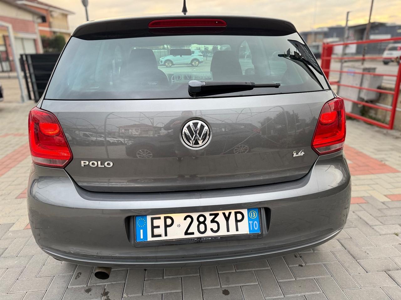 Volkswagen Polo 1.4 86CV DSG NEOPATENTATI
