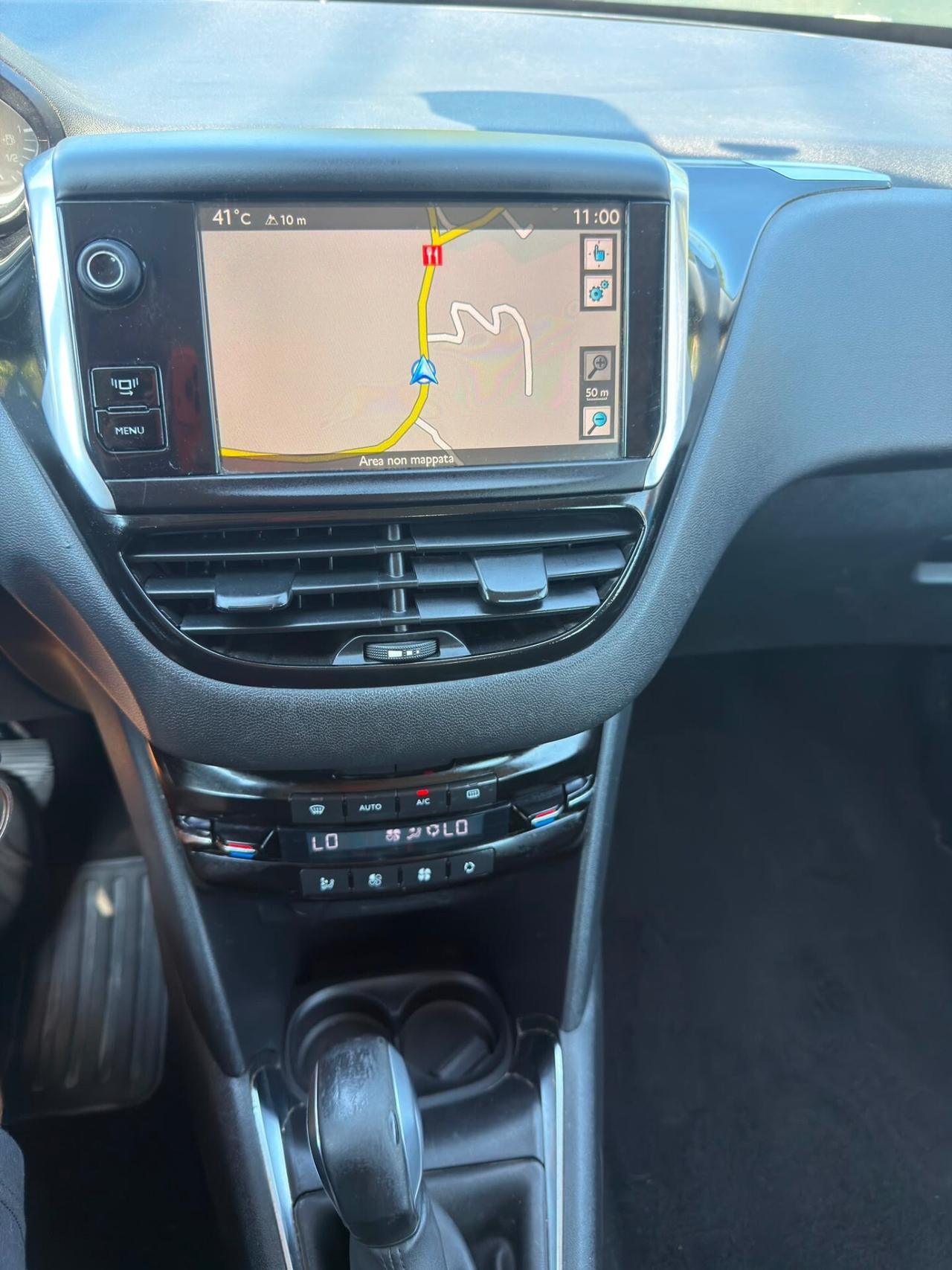 Peugeot 208 1.4 e-HDi 68 CV S&S robotizzato 5 porte Active