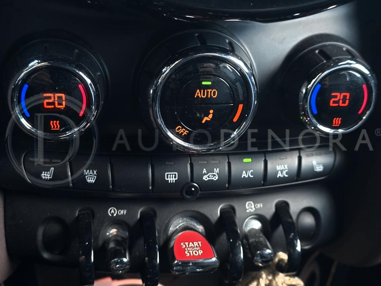 Mini 2.0 Cooper SD Business XL#AUTO#LED#PELLE#NAVI#AMBIENT LIGHT