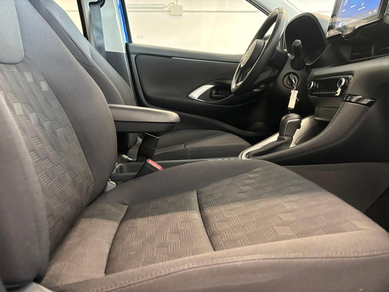 Mazda 2 CENTRE-LINE 1.5 VVT e-CVT Full Hybrid UNICO PR.