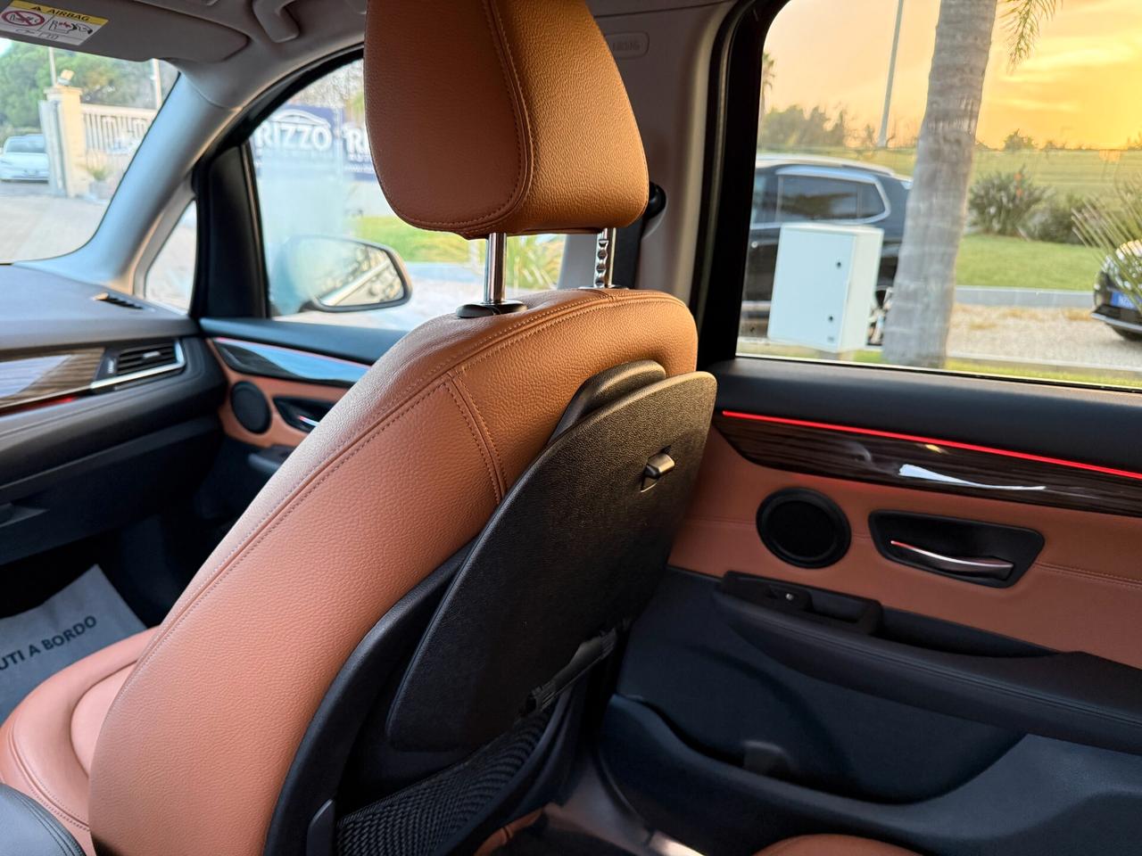 Bmw 218d Active Tourer Luxury Auto Led Navi Pelle