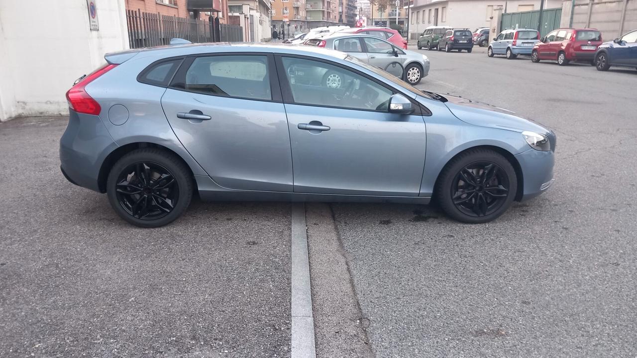 Volvo V40 D2 Momentum