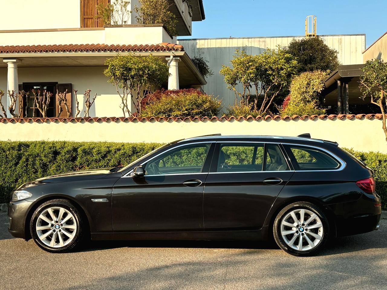 BMW 520 sw Xd - EURO 6-Pelle,Nav,Tetto-178000km-FULL