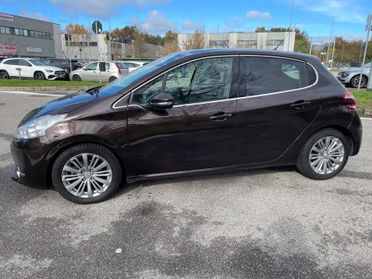 Peugeot 208 1.6 e-HDi 115 CV Stop&Start 5 porte Allure*Neo patentati *