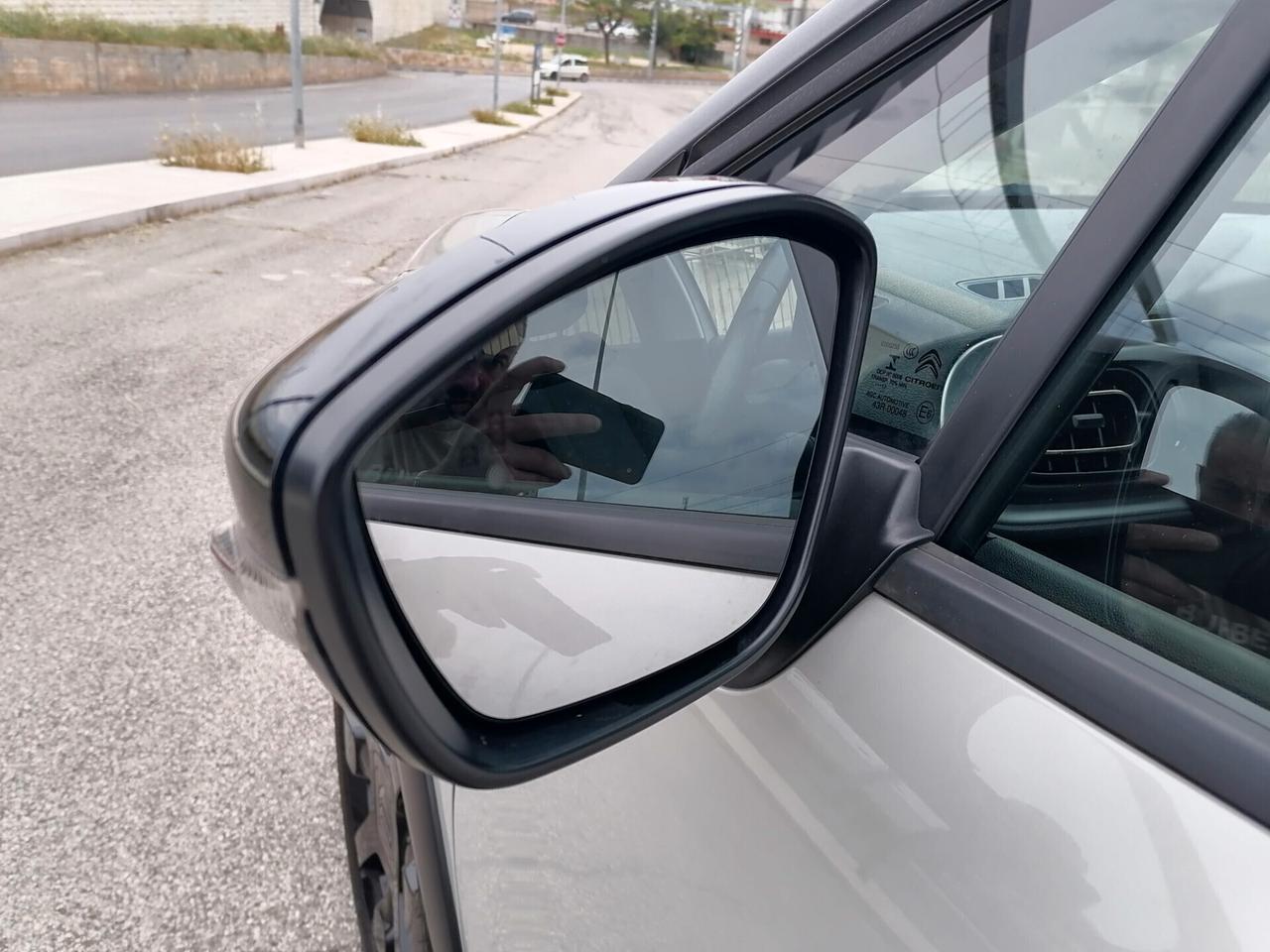Citroen C3 1.2 BENZ/GPL Shine TETTO PANORAMICO FULL