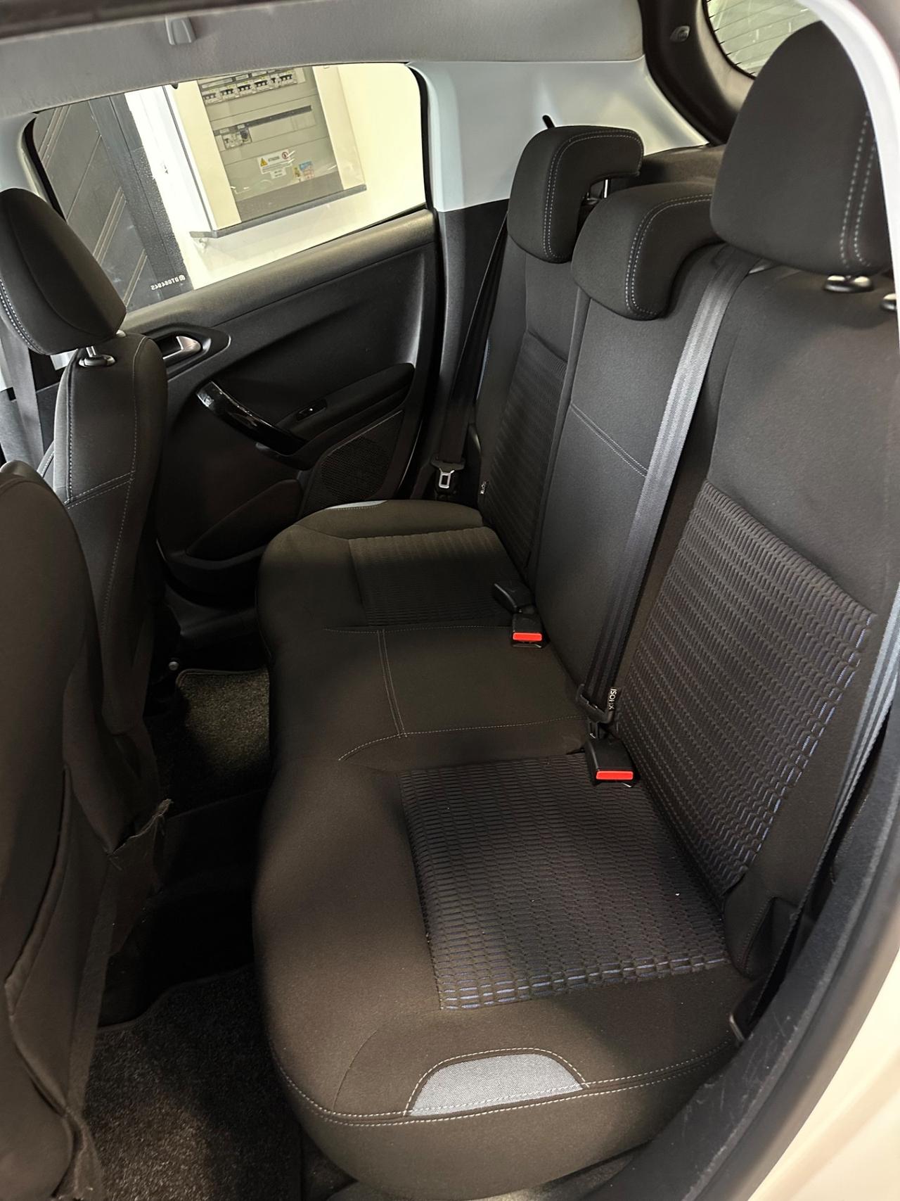 Peugeot 208 1.2 VTi 82 CV 5 porte Allure