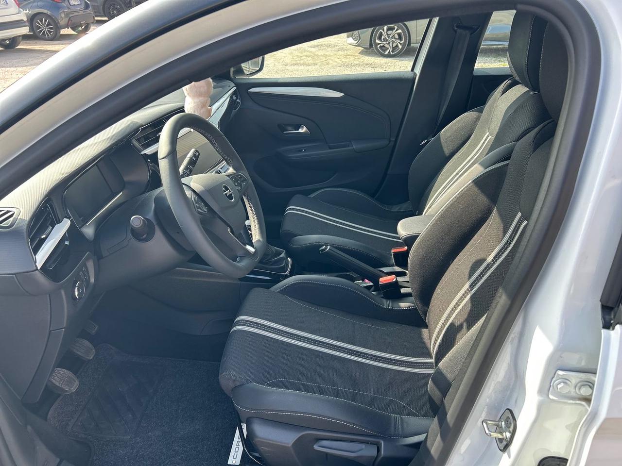 Opel Corsa Edition 1.2 Direct Injection Turb #9783