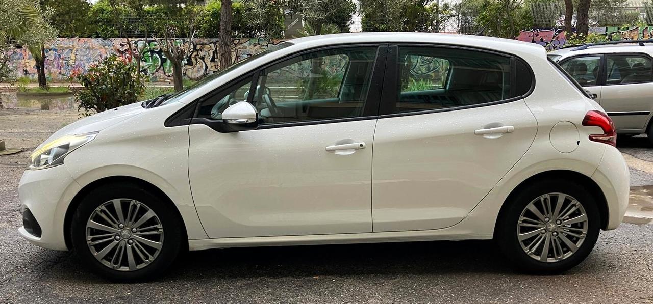 Peugeot 208 1.6HDi 75 5 porte Allure unipro